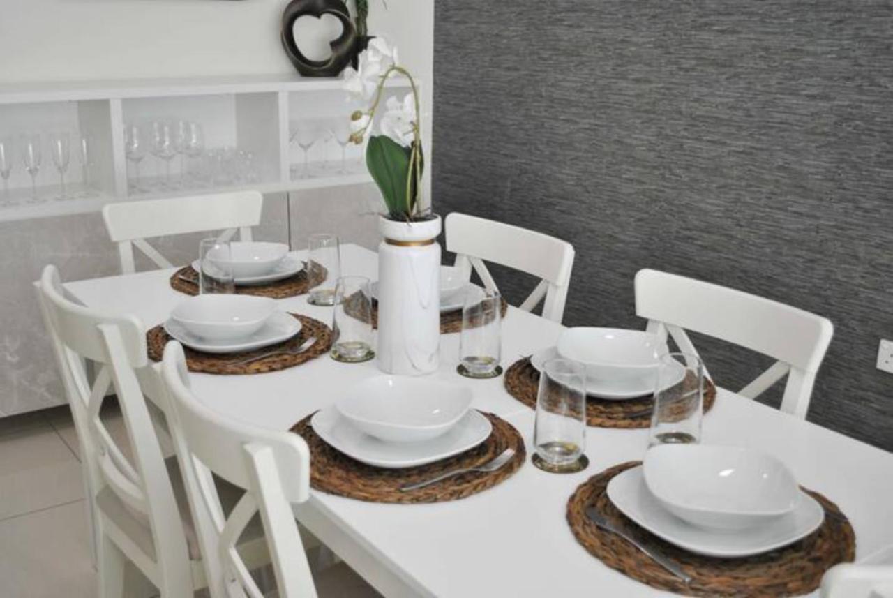 Relaxing 2Br Haven In Dubai Marina Perfect Location & Amenitiesアパートメント エクステリア 写真