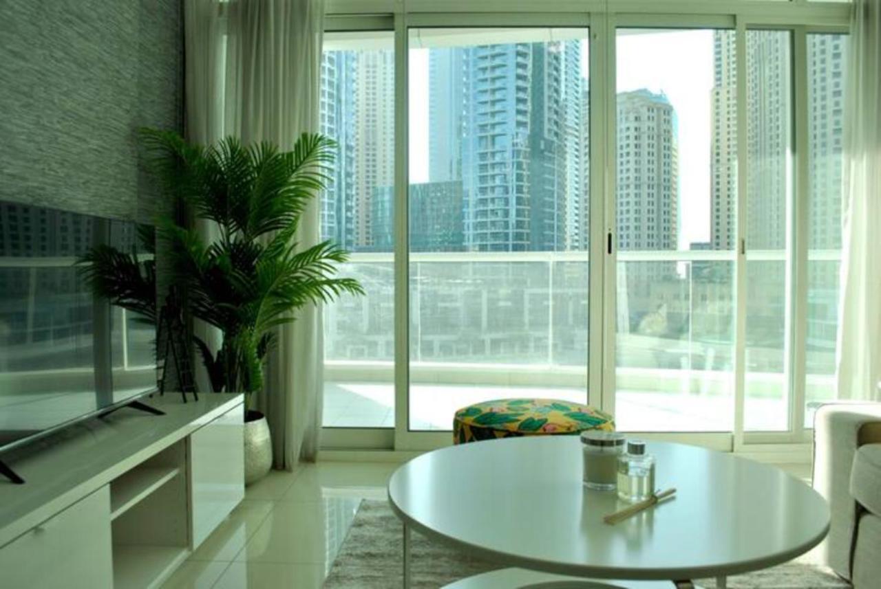 Relaxing 2Br Haven In Dubai Marina Perfect Location & Amenitiesアパートメント エクステリア 写真